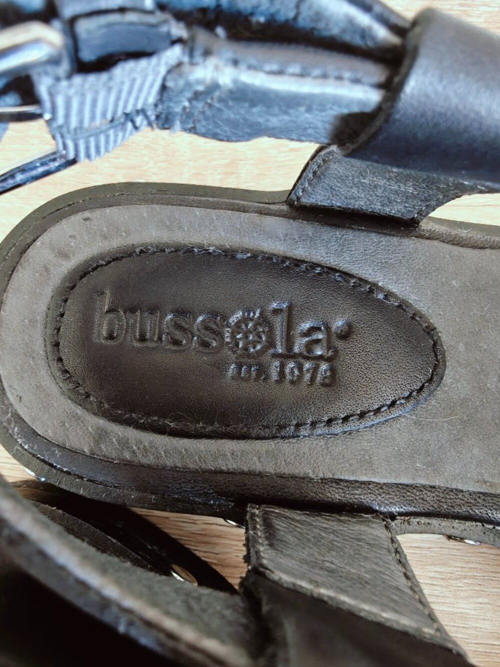 Bussola Black Leather Strappy Lug Sole Comfort Sandals EU 38 - Picture 7 of 7